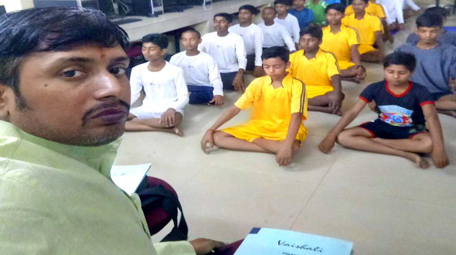 Yoga Classes in Patna, Best Yoga Classes in Patna, Yoga Therapy in Patna,Acupressure Therapy in patna.